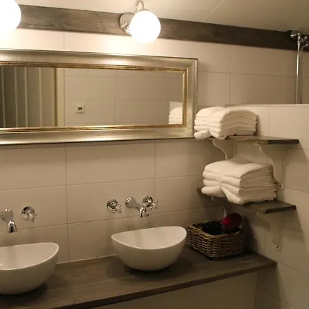 Apartment Landrust *