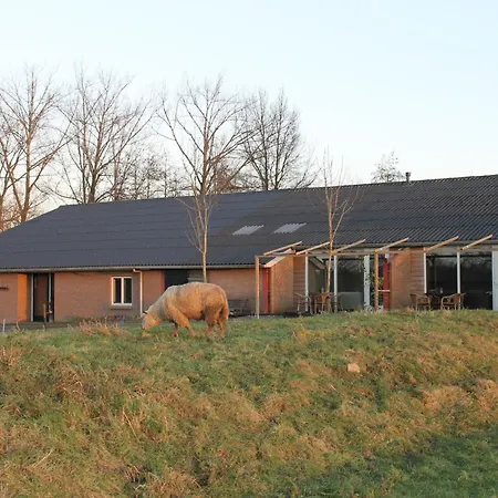 Landrust Apartment *